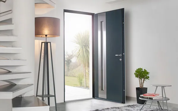 La porte aluminium, la porte d’entrée esthétique et performanteNos conseils d’experts pour le choix de votre future porte d’entrée