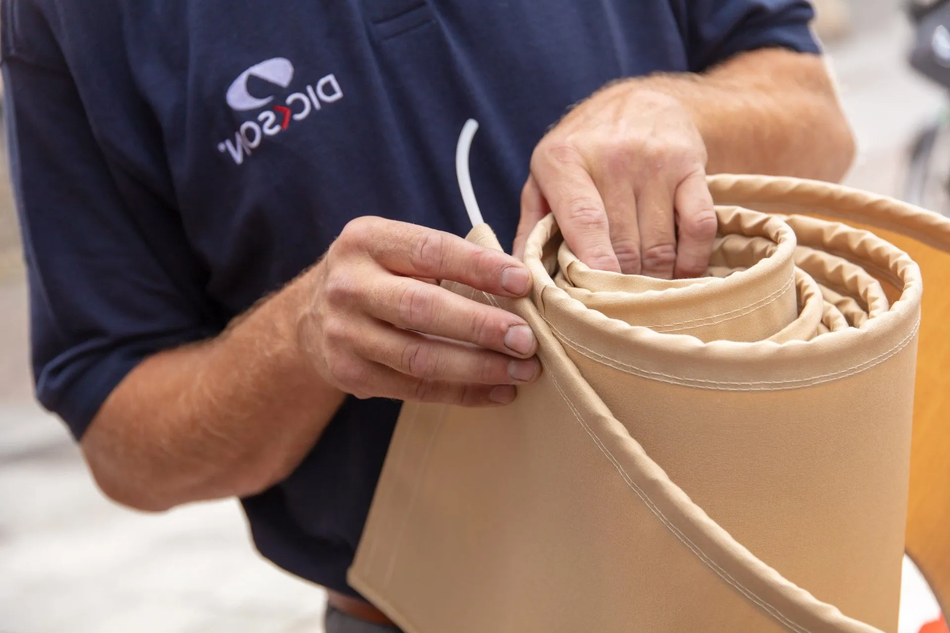 Voir les produits de la catégorie Rentoilages