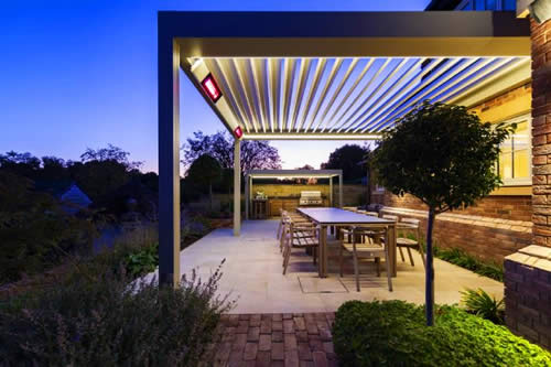 pergola-bioclimatique-eclairage-led-encastre-500x333-1