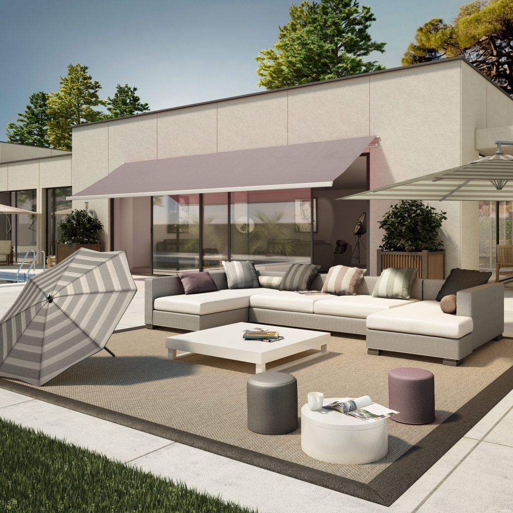 terrasse tendance avec textile outdoor devant maison moderne